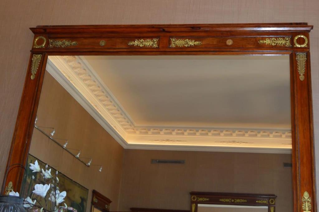 Apartment Luxury 4 Bedrooms In *