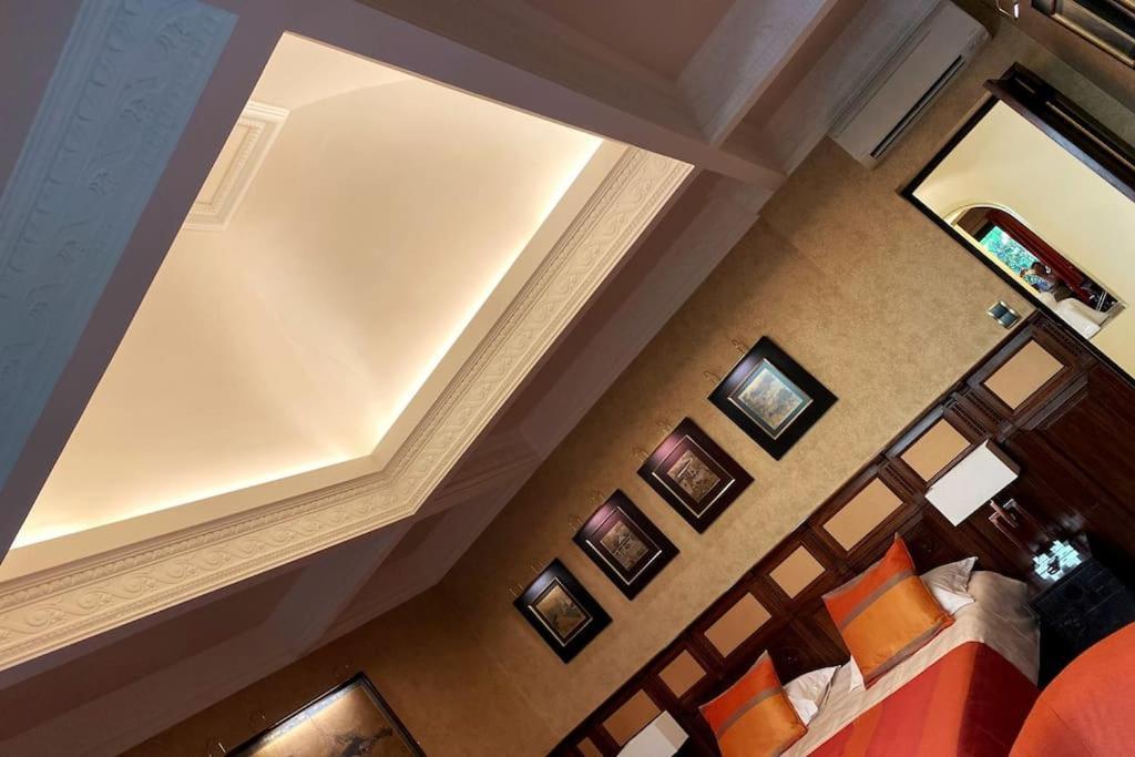 Apartment Luxury 4 Bedrooms In *