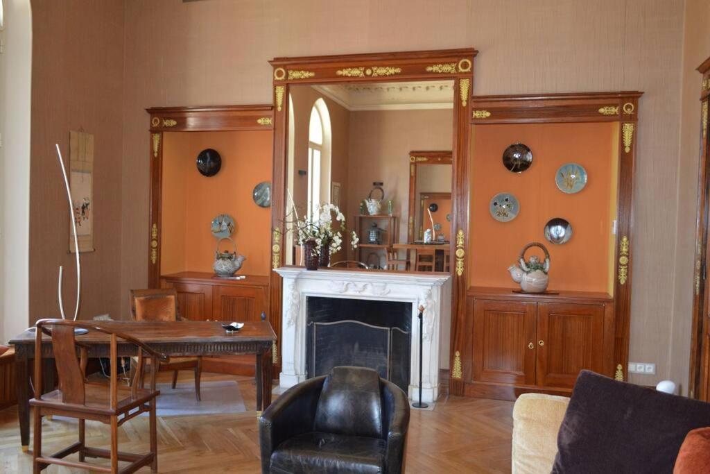Luxury 4 Bedrooms In Apartment