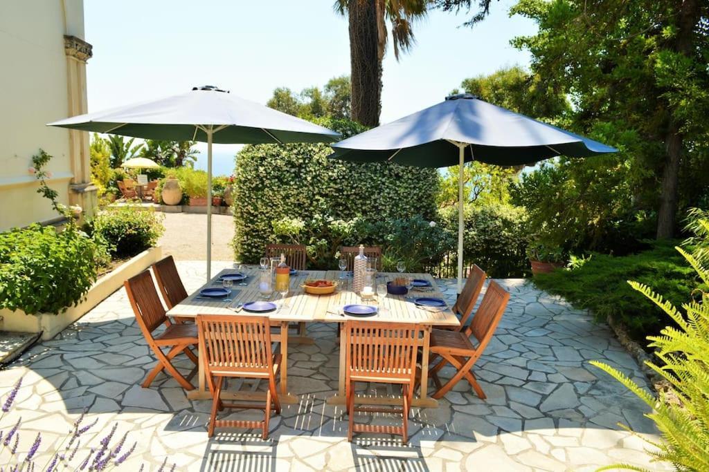 Luxury 4 Bedrooms In *
